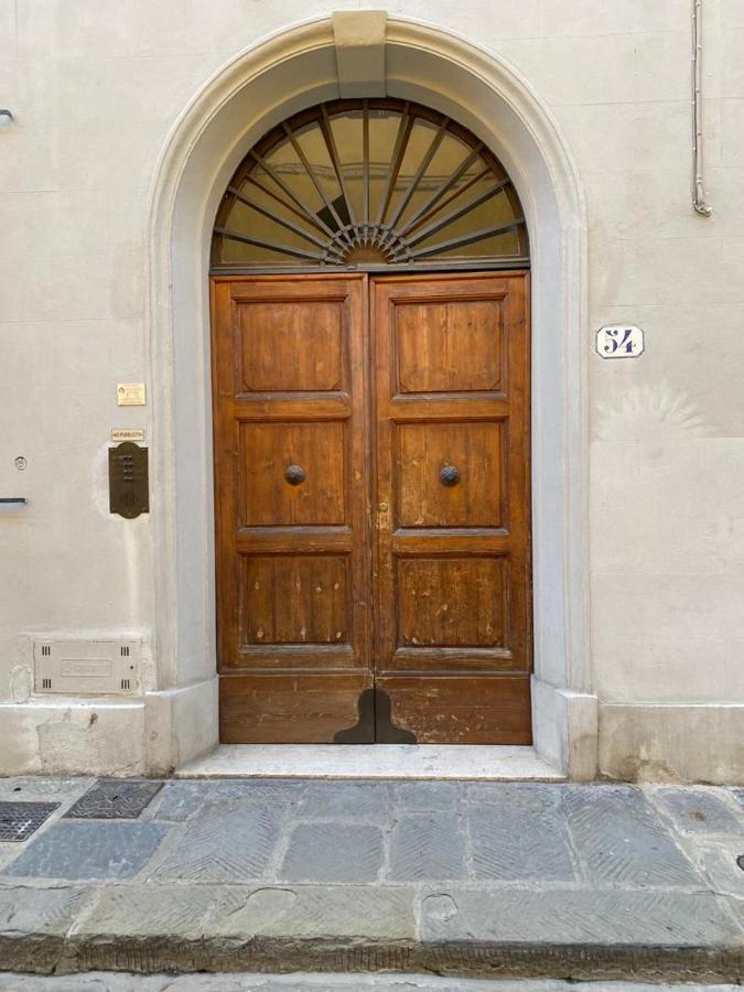 A Peaceful Oasis By The Centre Florencia